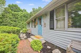 11 Crestview Dr, Hadley, MA 01036 - Photo 2