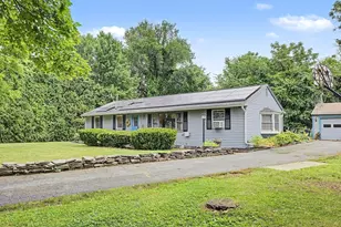 11 Crestview Dr, Hadley, MA 01036 - Photo 4