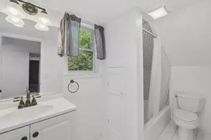 28 Shepard St, Westfield, MA 01085 - Photo 32