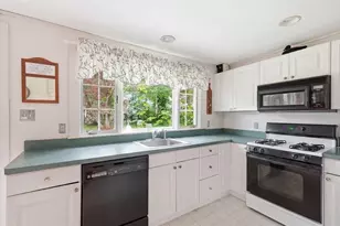 127 Pine Ave, Barnstable, MA 02601 - Photo 14