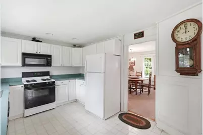 127 Pine Ave, Barnstable, MA 02601 - Photo 12