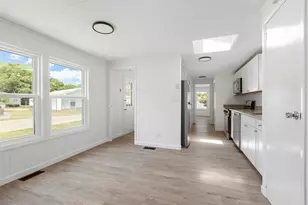 85 Amherst Ave, Taunton, MA 02780 - Photo 10