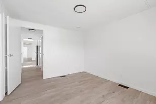 85 Amherst Ave, Taunton, MA 02780 - Photo 20
