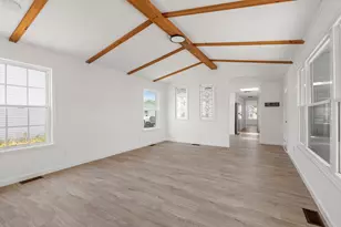 85 Amherst Ave, Taunton, MA 02780 - Photo 12