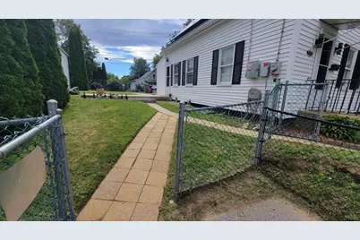273 Pleasant St, Gardner, MA 01440 - Photo 4