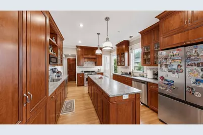 104 Englewood Ave, Boston, MA 02135 - Photo 10