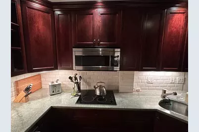 82 Chestnut St #21, Boston, MA 02108 - Photo 1