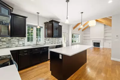 4 Martin Louis Way, Stoneham, MA 02180 - Photo 4