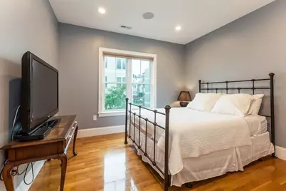 360 W 2nd #1, Boston, MA 02127 - Photo 6