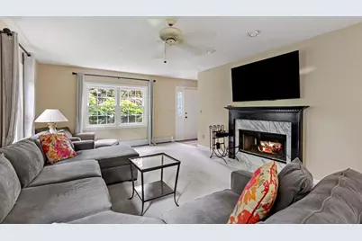 195 Bournehurst Dr, Plymouth, MA 02360 - Photo 10