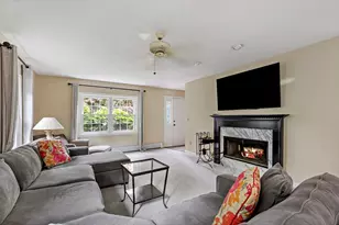 195 Bournehurst Dr, Plymouth, MA 02360 - Photo 10