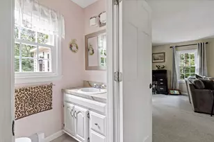 195 Bournehurst Dr, Plymouth, MA 02360 - Photo 16