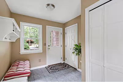 195 Bournehurst Dr, Plymouth, MA 02360 - Photo 4