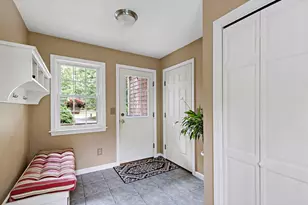 195 Bournehurst Dr, Plymouth, MA 02360 - Photo 4