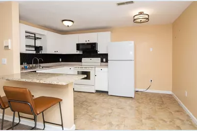 1585 Braley Rd #51, New Bedford, MA 02745 - Photo 6