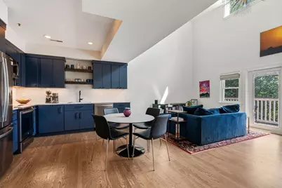 112 Highland Ave #H, Somerville, MA 02143 - Photo 2