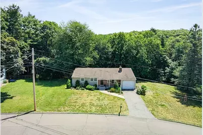195 Murphy Lane, Chicopee, MA 01020 - Photo 4