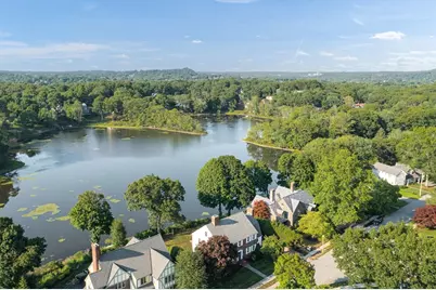 10 Dartmouth Street, Winchester, MA 01890 - Photo 2