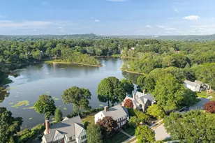 10 Dartmouth St, Winchester, MA 01890 - Photo 2