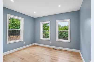 559 Winthrop St, Medford, MA 02155 - Photo 14