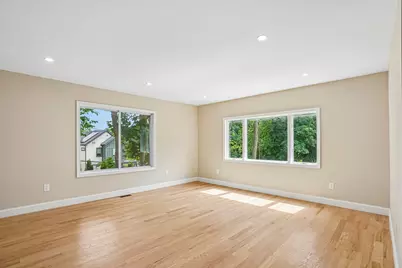 559 Winthrop St, Medford, MA 02155 - Photo 2