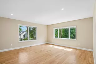 559 Winthrop St, Medford, MA 02155 - Photo 2