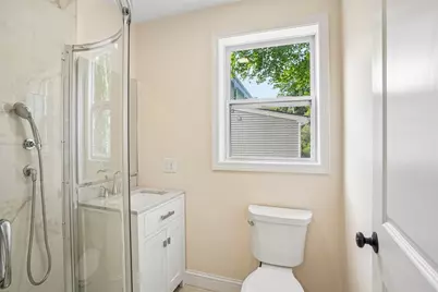559 Winthrop St, Medford, MA 02155 - Photo 12