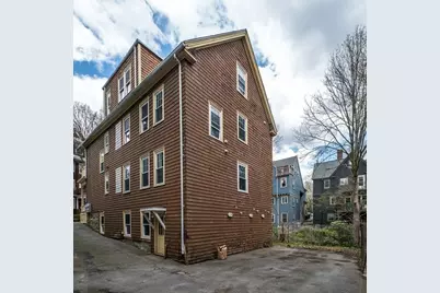 39 Perry St #1, Brookline, MA 02445 - Photo 4