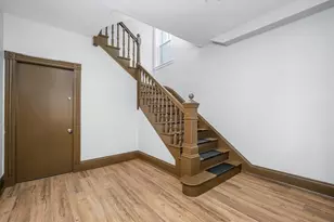 39 Perry St, Brookline, MA 02445 - Photo 2
