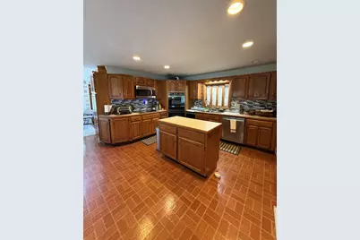 359 Mishawum Rd, Woburn, MA 01801 - Photo 2