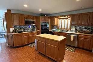 359 Mishawum Rd, Woburn, MA 01801 - Photo 2