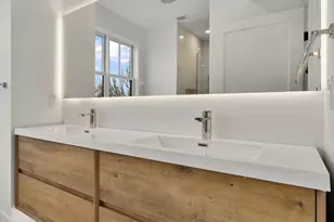 327 Alewife Brook Pkwy, Somerville, MA 02144 - Photo 32