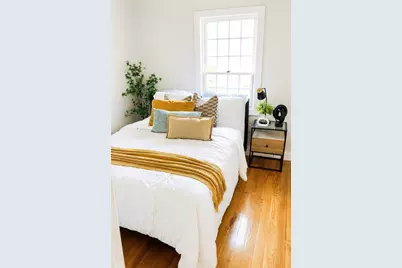 17 Wilcox St, Fall River, MA 02721 - Photo 6