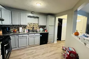 237 South St, Shrewsbury, MA 01545 - Photo 12