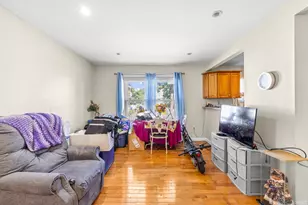 20 Walter St, Boston, MA 02136 - Photo 12