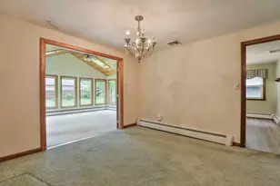 443 Quinapoxet St, Holden, MA 01522 - Photo 12