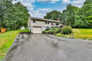443 Quinapoxet St, Holden, MA 01522 - Photo 2