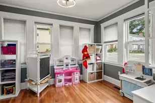 1504 Centre St, Boston, MA 02131 - Photo 12