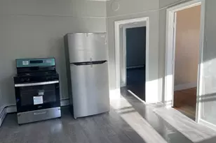 2 Grove St, Haverhill, MA 01832 - Photo 8
