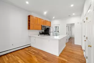 186 W Seventh St, Boston, MA 02127 - Photo 6