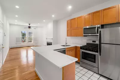 186 W 7th St #1, Boston, MA 02127 - Photo 2