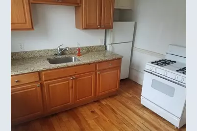 2 Hancock St #9, Malden, MA 02148 - Photo 4
