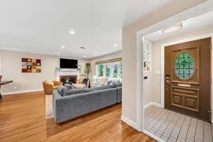 89 Rolling Ln, Needham, MA 02492 - Photo 6