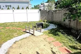 63 Summer St, Medford, MA 02155 - Photo 22