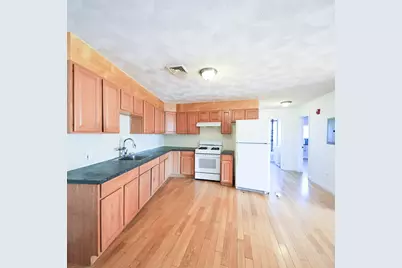 321 Essex #2A, Lynn, MA 01902 - Photo 2