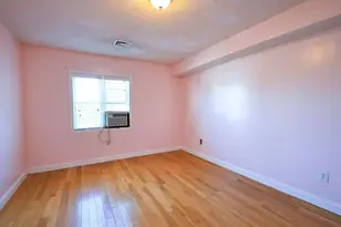 321 Essex, Lynn, MA 01902 - Photo 8