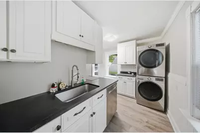 42 S Main St, Uxbridge, MA 01569 - Photo 18