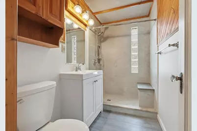 17-19 Howes St, Springfield, MA 01118 - Photo 32