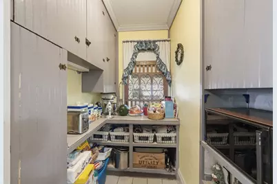 17-19 Howes St, Springfield, MA 01118 - Photo 10
