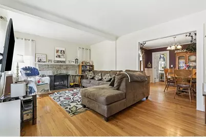 17-19 Howes St, Springfield, MA 01118 - Photo 4